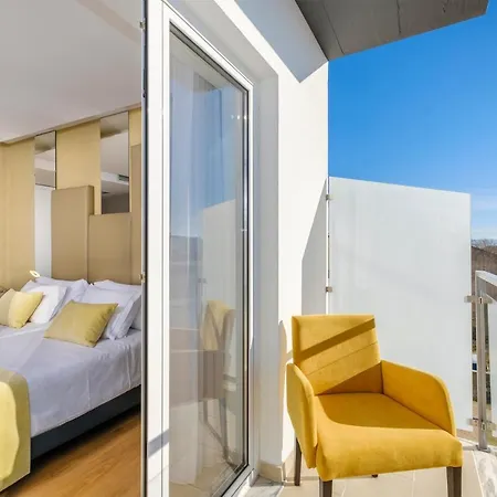 Rosa Mística Hotel Fátima