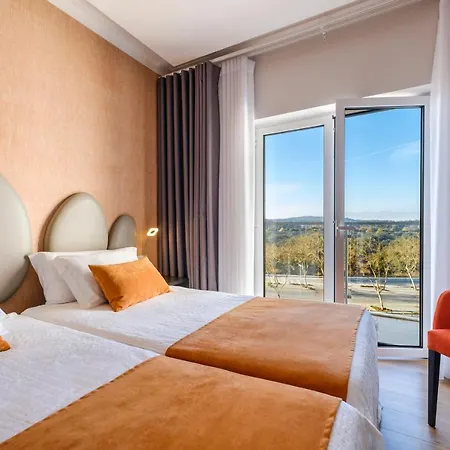 Hotel Rosa Mística 3*