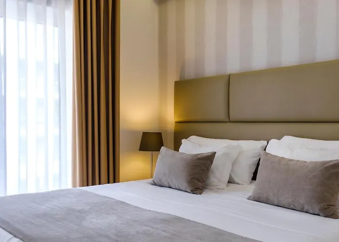 Rosa Mistica By Umbral ファティマ